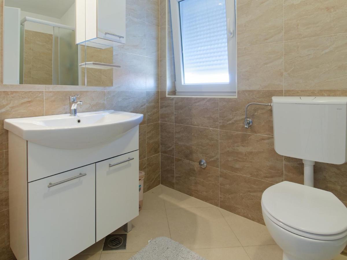Apartments Goran By Rent Istria Умаг Экстерьер фото